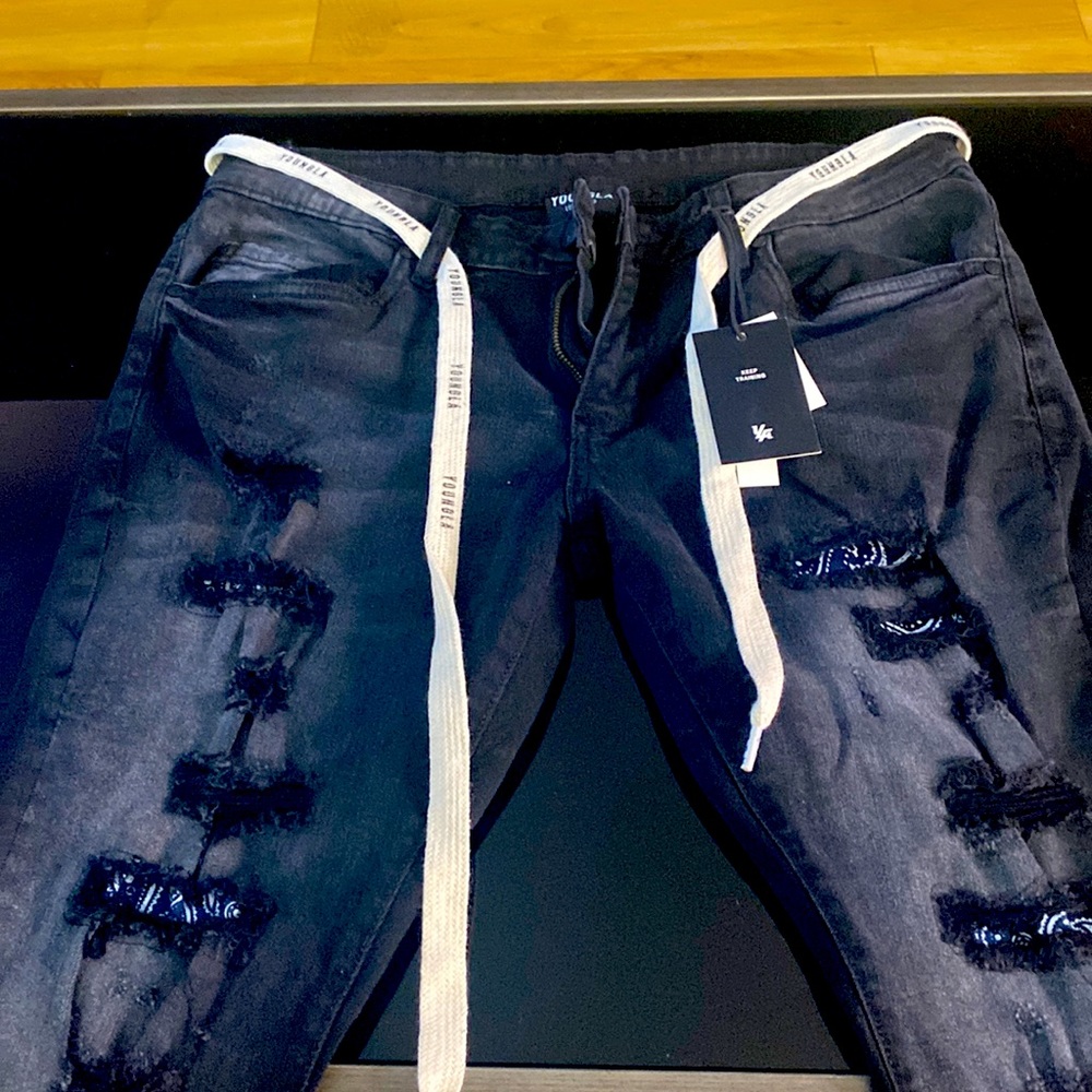 Young LA bandanna distressed black denim jeans, brand new.